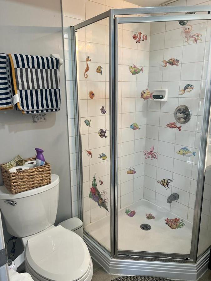 Private, Secure, Immaculate & Cozy Room Brampton Esterno foto